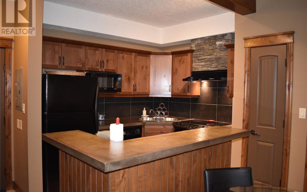 1204 7495 Columbia Ave Radium (SOLD)